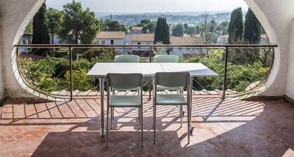 N116 - Numana, four-room apartment with wonderful sea view
