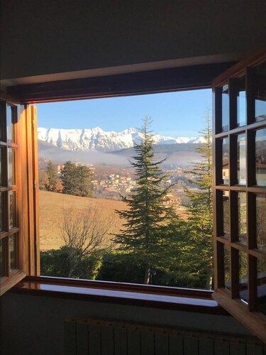 Villa Pina. Upea huvila puistolla