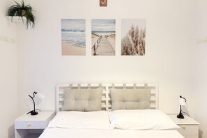 2 bedrooms, bed sheets