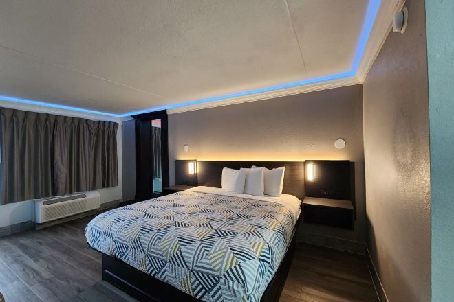 Desk, blackout drapes, iron/ironing board, free WiFi