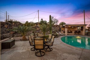 Outdoor pool, a heated pool - LUXURY 5 BEDROOM w/ POOL AND AMAZING VIEWS!!! (Lake Havasu City)