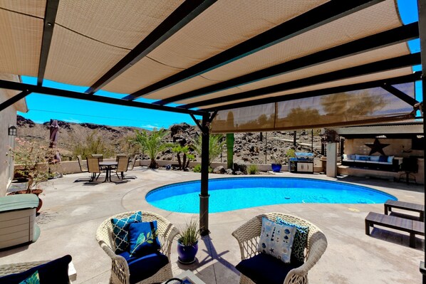 Outdoor pool, a heated pool