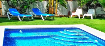 OasisTrain 001 with POOL