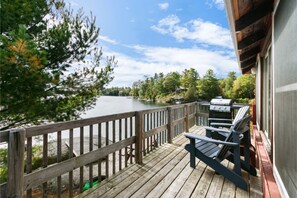 Luxury Cabin | Terrace/patio