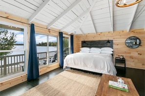 Luxury Cabin | Living area