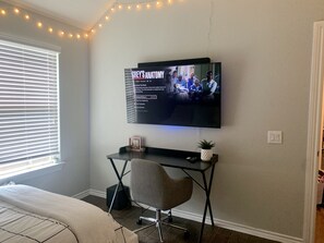 3 habitaciones, escritorio, tabla de planchar con plancha y wifi 