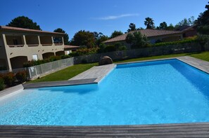 Pool - T2 apartment - BIG STANDING - air conditioning - swimming pool - terrace - beach at 800m 3 Pers (porto vecchio)