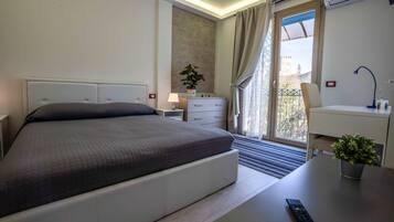 1 bedroom, in-room safe, WiFi, bed sheets