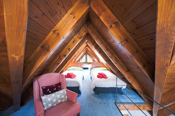 4 Schlafzimmer, Bügeleisen/Bügelbrett, Reisekinderbett, kostenloses WLAN