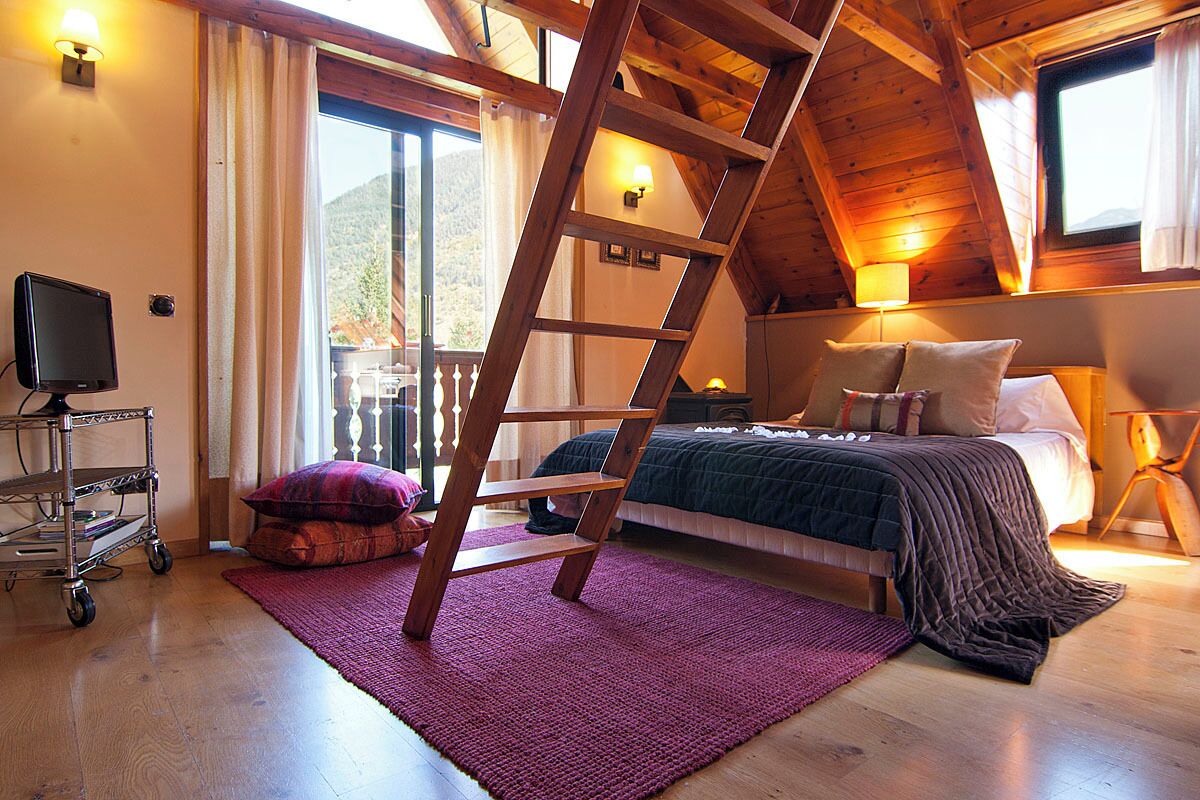 4 slaapkamers, een strijkplank/strijkijzer, reisbedje, gratis wifi