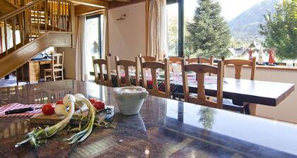 Casa Lola Pirene - A Balcony Over Vielha, Val d'Aran - Pyrénées