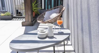 Modern 2 bedroom villa for 5 people with garage 5 minutes from downtown