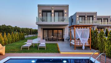 Premium Villa, 3 Bedrooms | Terrace/patio