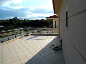 Apartment, 2 Bedrooms | Balcony - Luxury Apartment Thermaikos (Thermaikos)