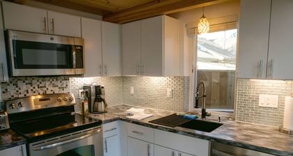 Bright and Open Modern Northeast Montavilla ADU