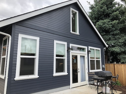 Bright and Open Modern Northeast Montavilla ADU