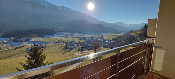 Property grounds - Holiday apartment overlooking the Grimming (Bad Mitterndorf)