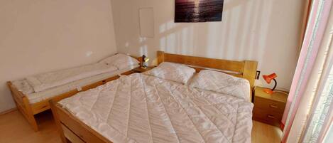 2 bedrooms, Internet