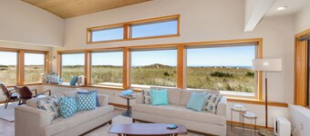 Manzanita Waves House: Luxury Oceanfront Short-Term Vacation Rental