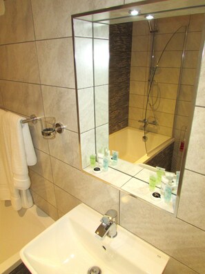 Bathroom - Willow Lodge Hambleton (Poulton-le-Fylde)