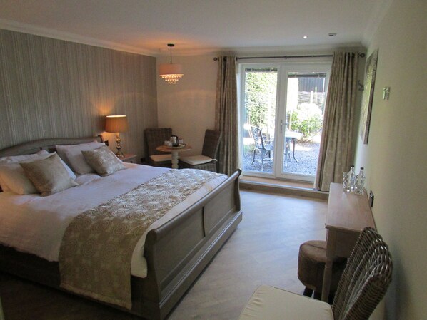 Egyptian cotton sheets, premium bedding, memory foam beds - Willow Lodge Hambleton (Poulton-le-Fylde)