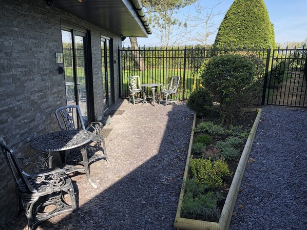 Premium Room, 1 King Bed, Garden View | View from room