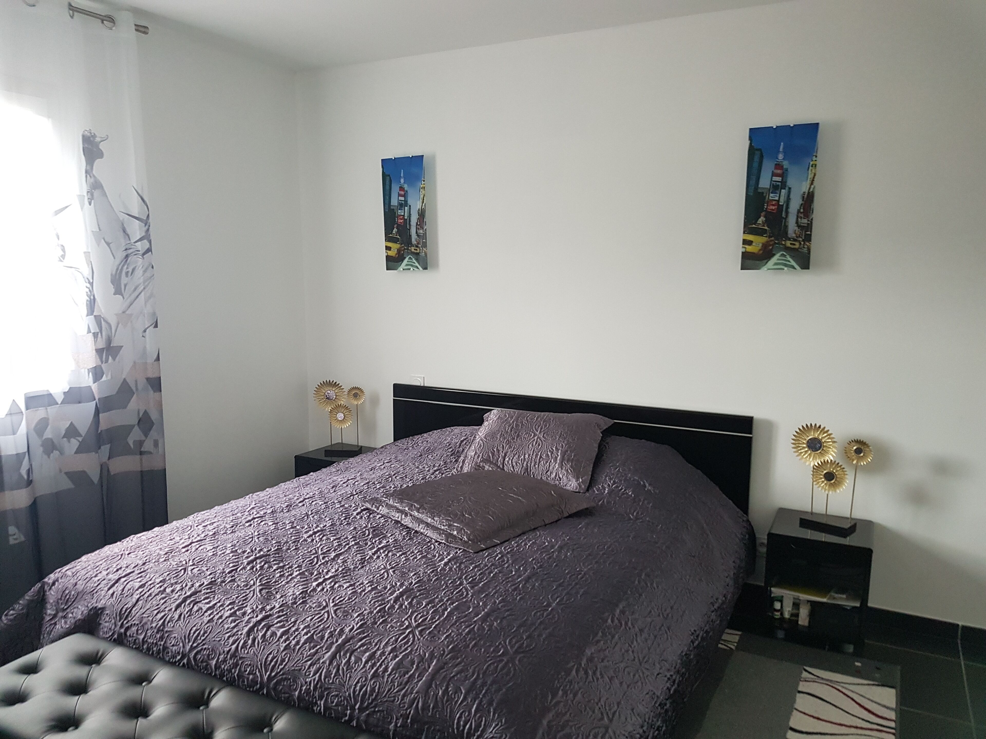 3 chambres, fer et planche à repasser, Wi-Fi, draps fournis