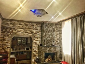 Interior - Cozy Apartment with Fireplace (Borjomi)