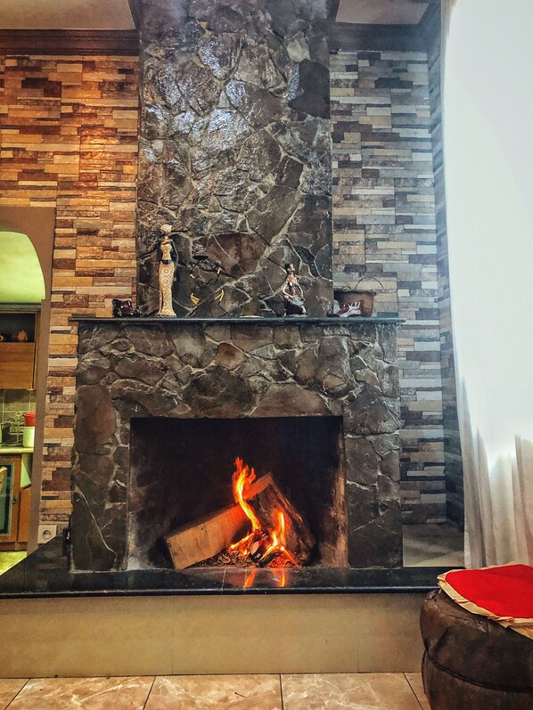 Interior - Cozy Apartment with Fireplace (Borjomi)