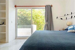 5 Schlafzimmer, Schreibtisch, Bügeleisen/Bügelbrett, kostenloses WLAN