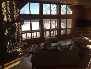 TV connectée, cheminée, chaßne hi-fi, imprimantes