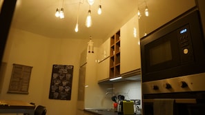 Fridge, microwave, oven, stovetop - Finest apartment - in the heart of Naples (Napoli)