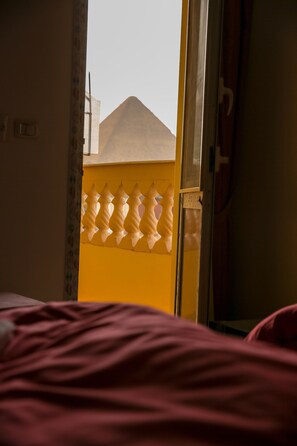 Signature Triple Room, Mountain View | Egyptian cotton sheets, premium bedding, down comforters