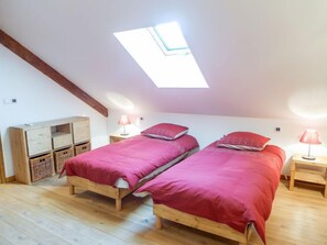 2 bedrooms, free internet