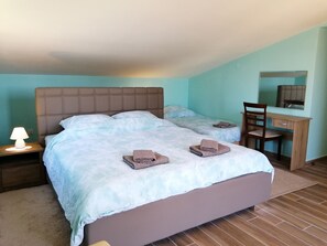 3 bedrooms, WiFi, bed sheets