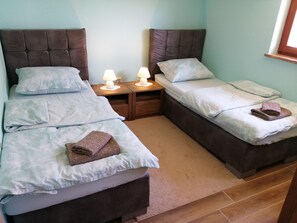 3 bedrooms, WiFi, bed sheets