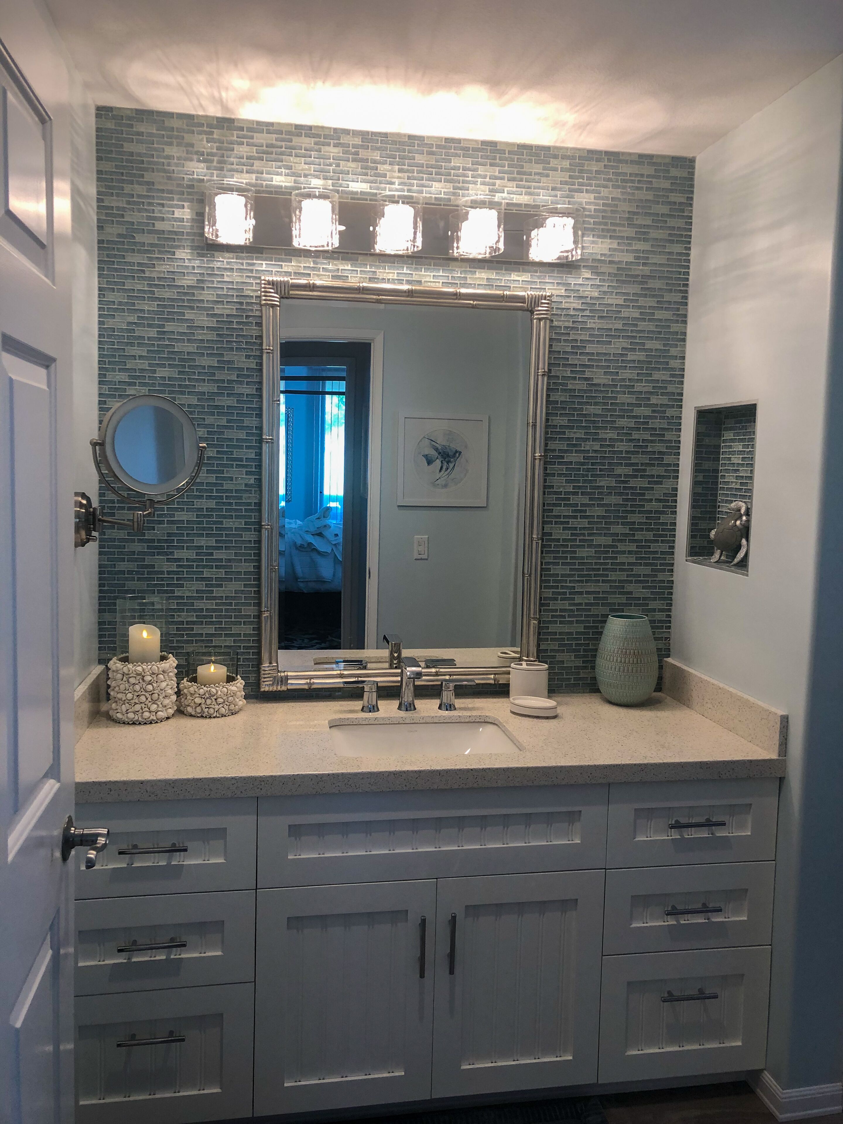 Combined shower/tub, hair dryer, towels, soap