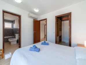 3 bedrooms, Internet