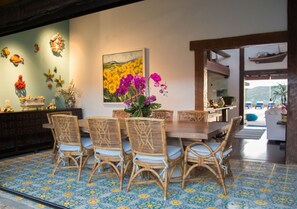 Desayuno completo incluido todos los días