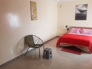 1 bedroom, desk, iron/ironing board, free WiFi - BEAUTIFUL APARTMENT furnished and secure in DAKAR center (Médina)