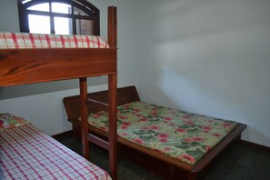 2 bedrooms, WiFi - Cecilia Maranduba 0001.06 (Praia do Sape)