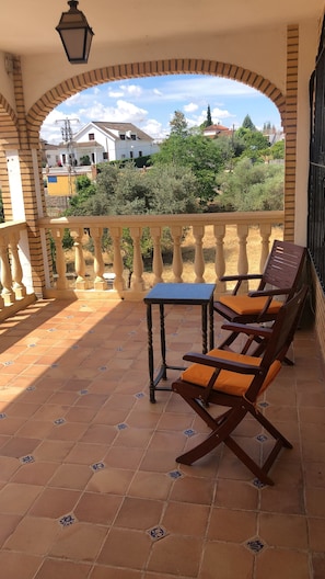 Terrace/patio - Individual chalet with private pool in Alcolea (Alcolea)