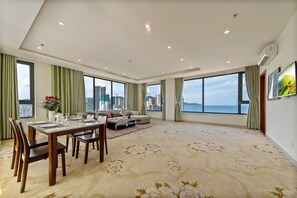 32-inch LCD TV with cable channels, TV - Phuoc My An Beach Hotel (Da Nang)