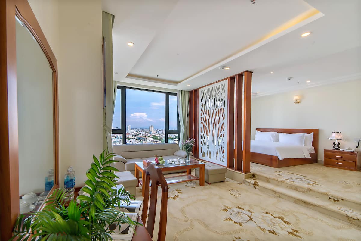 Junior-Suite, Meerblick | Hochwertige Bettwaren, Betten mit Memory-Foam-Matratzen, Minibar