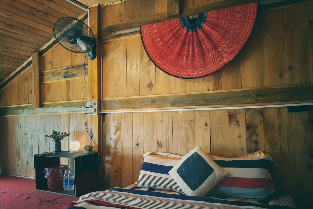 Habitación doble, baño compartido | Wifi gratis y ropa de cama
