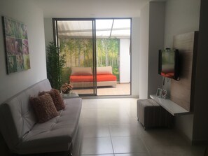 TV - Elegante apartamento plaza principal (Guatape)