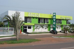 Front of property - Via Norte Hotel (Gurupi)