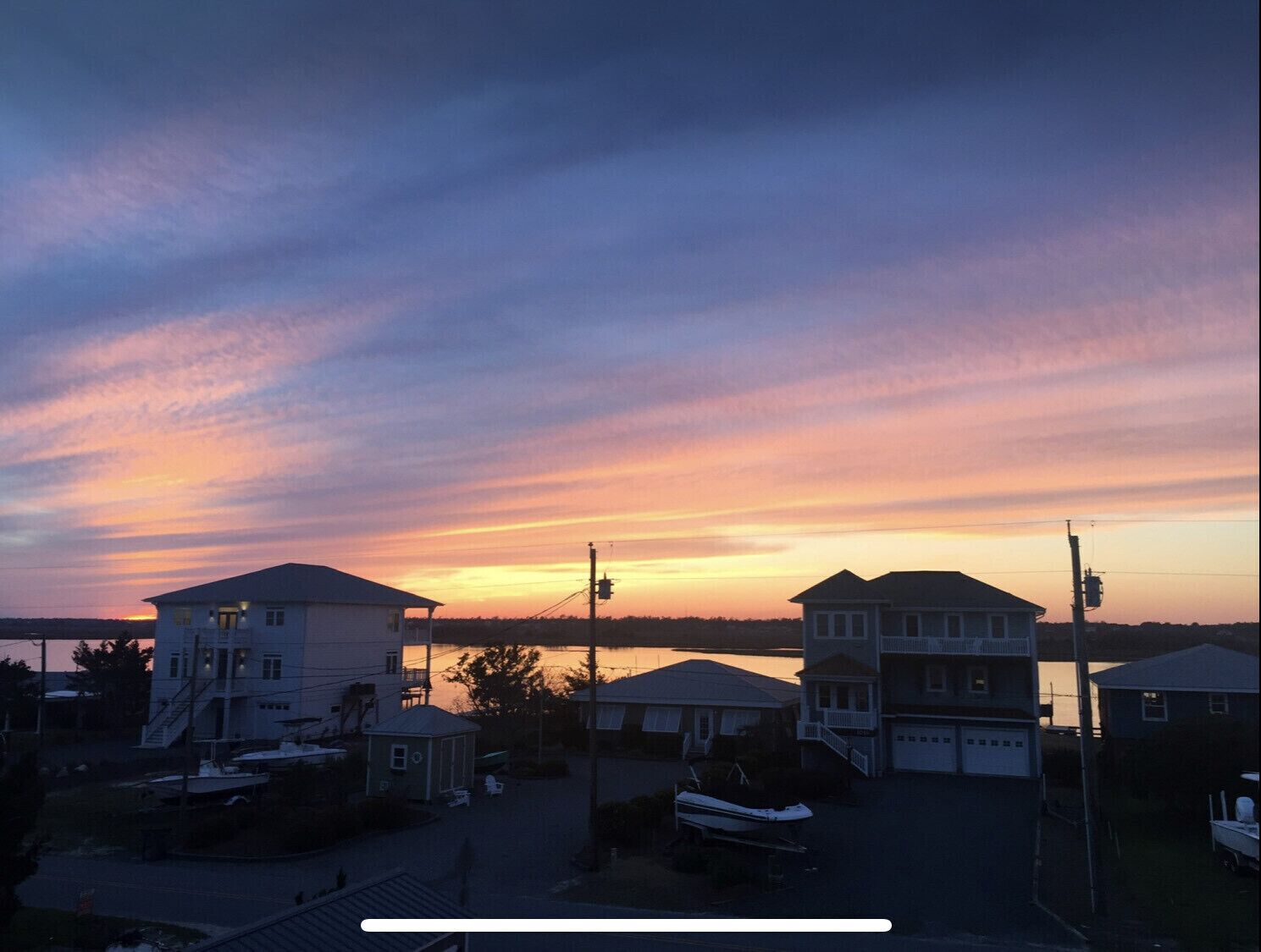 Haven in Topsail Beach: 4BR Oasis with Ocean & Sound Views! Walkable to town!