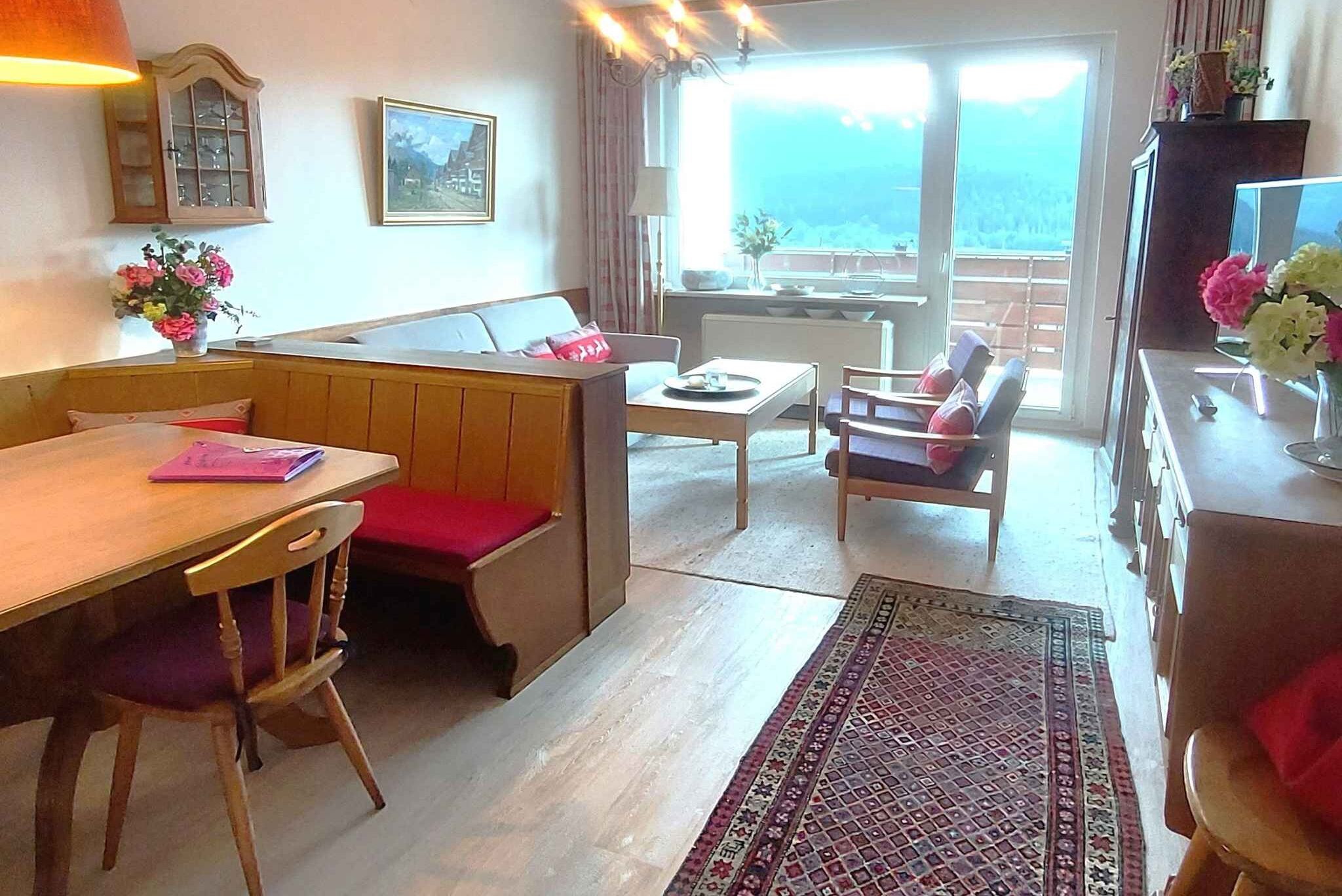 TV, DVD-spiller og stereoanlegg