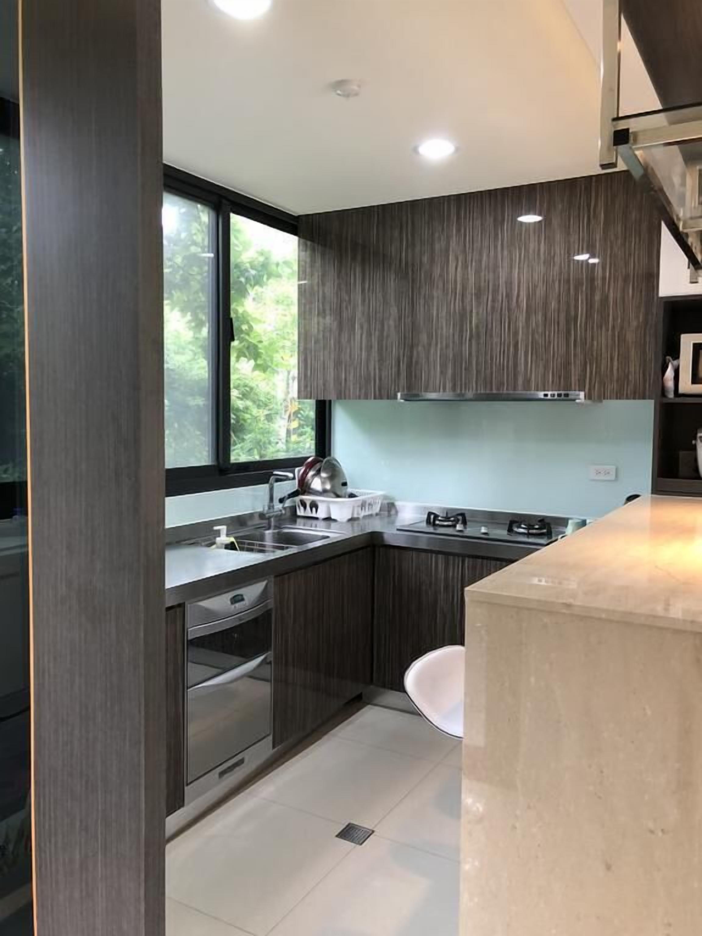 冰箱、电热水壶